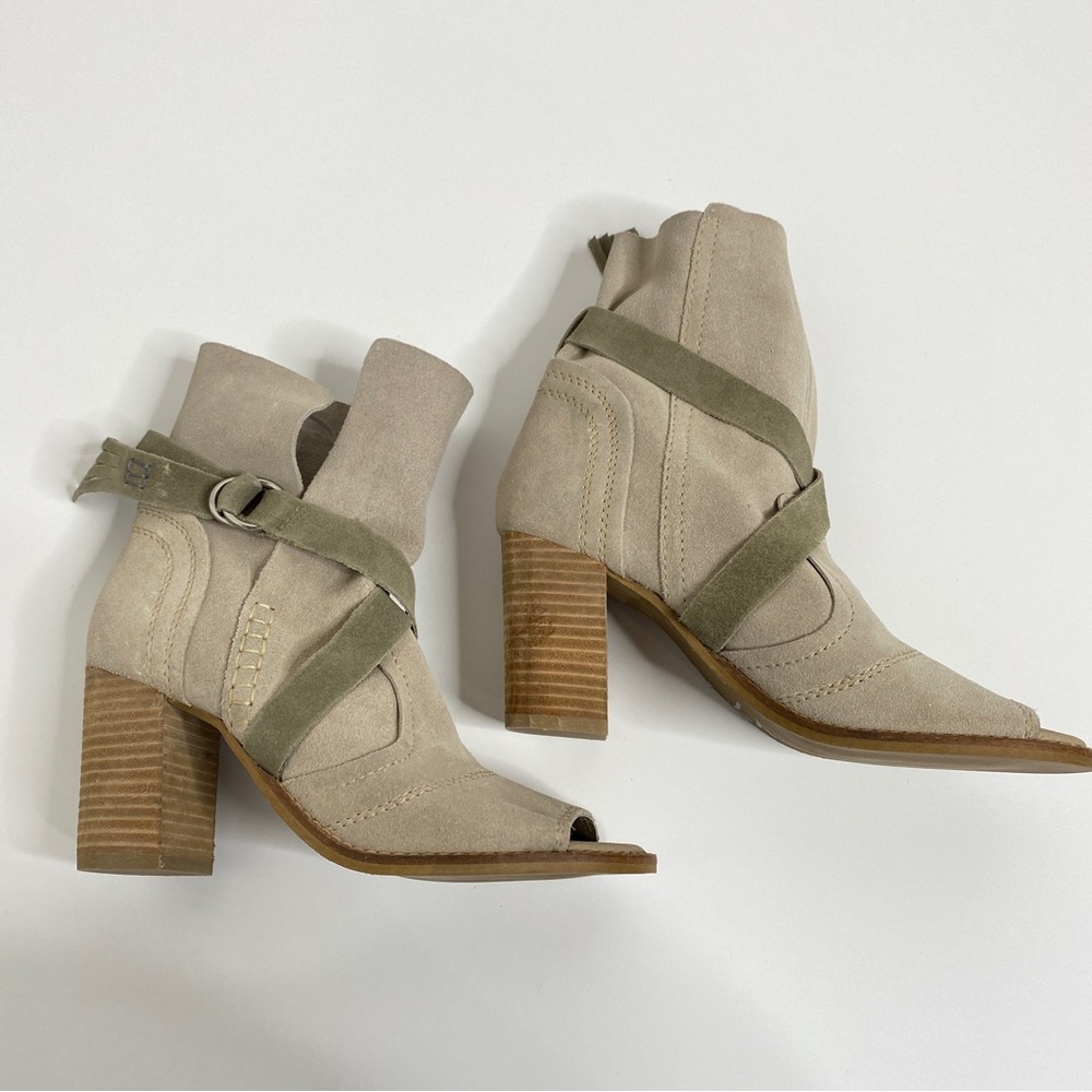 Diba True New Kicks Open Toe Bootie Size 7